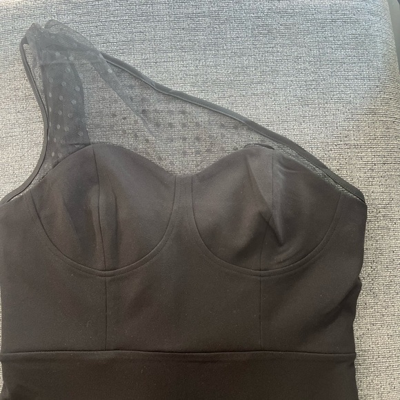 Le Cheateau one shoulder black cocktail dress NWT - Picture 3 of 5